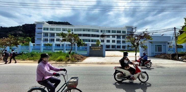 Bệnh nhân ung bướu có thêm bệnh viện mới để chữa trị tại Khánh Hòa - Ảnh 1. Bệnh nhân ung bướu có thêm bệnh viện mới để chữa trị tại Khánh Hòa - Ảnh 1.