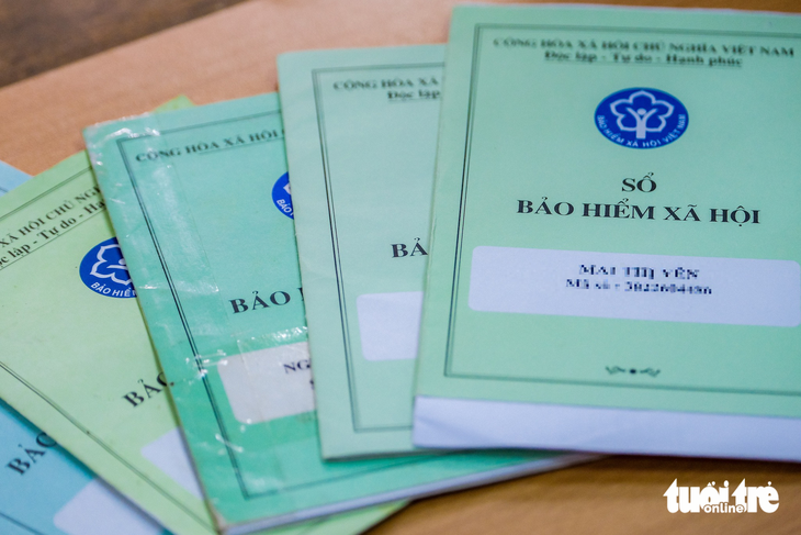 Bộ Tư pháp đề nghị làm rõ hai phương án tính lương đóng bảo hiểm xã hội - Ảnh 1. Bộ Tư pháp đề nghị làm rõ hai phương án tính lương đóng bảo hiểm xã hội - Ảnh 1.