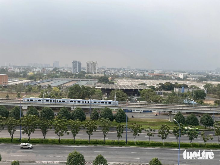 Chủ đầu tư metro số 1 đề xuất thí điểm TOD ở ga Phước Long- Ảnh 1. Theo Ban quản lý dự án đường sắt đô thị TP.HCM, tính đến ngày 15-12, metro số 1 đã thi công đạt 97,04% khối lượng công việc - Ảnh: CHÂU TUẤN