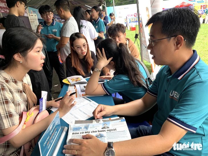 Bộ Giáo dục và Đào tạo: Tuyệt đối không được xét tuyển lại sau lọc ảo lần cuối- Ảnh 1. Bộ Giáo dục và Đào tạo: Tuyệt đối không được xét tuyển lại sau lọc ảo lần cuối - Ảnh 1.