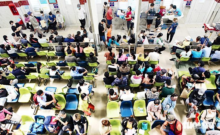 Bỏ giấy chuyển viện: Bệnh nhân mừng, bệnh viện lo - Ảnh 1. Bỏ giấy chuyển viện: Bệnh nhân mừng, bệnh viện lo - Ảnh 1.