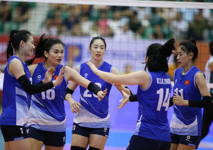 bong-chuyen-nu-viet-nam-vtv-cup-2024-1-17247655787791577873676 Bóng chuyền nữ Việt Nam thắng dễ đại diện Philippines - Ảnh 1.