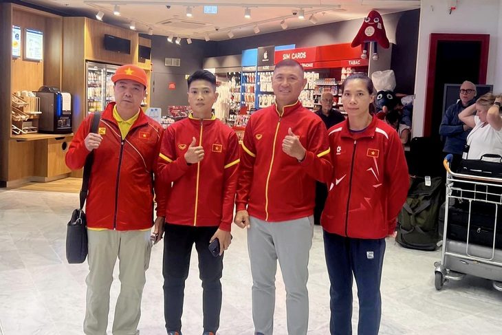 Đội tuyển boxing Việt Nam sớm đến Pháp từ ngày 4-7 để làm quen điều kiện thi đấu, múi giờ sinh hoạt - Ảnh: TAWAN Các đội tuyển boxing, judo, bắn cung, bắn súng đã nhập làng Olympic 2024- Ảnh 1.