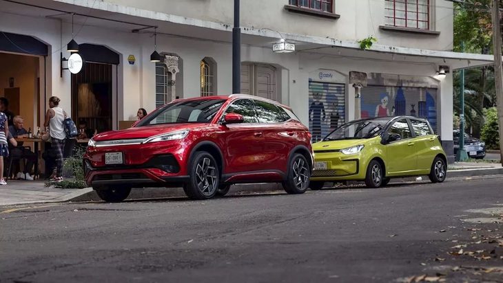 BYD làm thế nào thành hãng xe điện số 1 thế giới năm 2023?- Ảnh 1. Có thể nói BYD sẽ còn nắm giữ vị trí số 1 làng xe điện toàn cầu thêm một thời gian dài nữa, khi không có bất cứ hãng xe nào tỏ dấu hiệu có thể đuổi kịp thương hiệu Trung Quốc - Ảnh: InsideEVs
