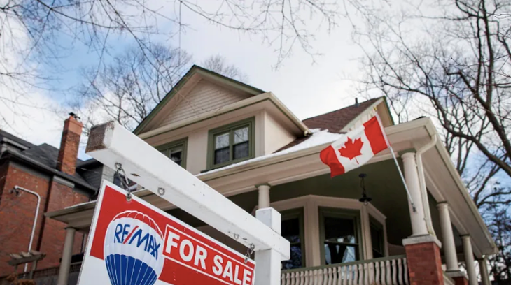 Căng thẳng trên thị trường bất động sản Canada do lãi suất cao - Ảnh 1. Lãi suất cao và khả năng tăng thêm sẽ buộc nhiều người mua nhà phải hoãn việc mua bất động sản và tiếp tục đi thuê - Ảnh: cbc.ca