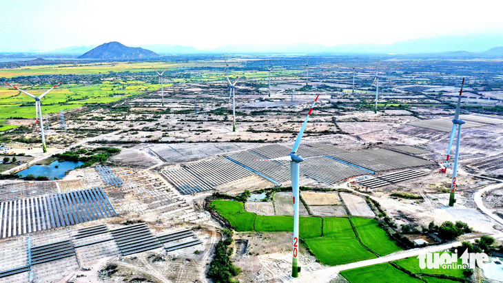 Bộ Công Thương: Chỉ 20/85 nhà máy điện tái tạo chuyển tiếp đã bán điện - Ảnh 1. Chỉ 20/85 nhà máy điện tái tạo chuyển tiếp đã bán điện - Ảnh minh họa: TỰ TRUNG