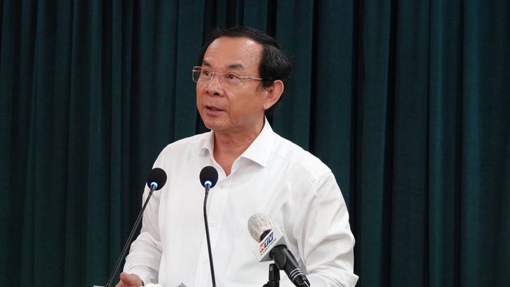 Bí thư Nguyễn Văn Nên: Sách của Tổng bí thư là kim chỉ nam cho việc phòng, chống tham nhũng - Ảnh 1. Bí thư Nguyễn Văn Nên phát biểu tại hội thảo - Ảnh: TIẾN LONG