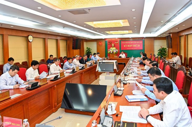 Quy định mới nhất của Ban Bí thư về luân chuyển cán bộ kiểm tra - Ảnh 1. Kỳ họp thứ 28 của Ủy ban Kiểm tra Trung ương - Ảnh: UBKT Trung ương